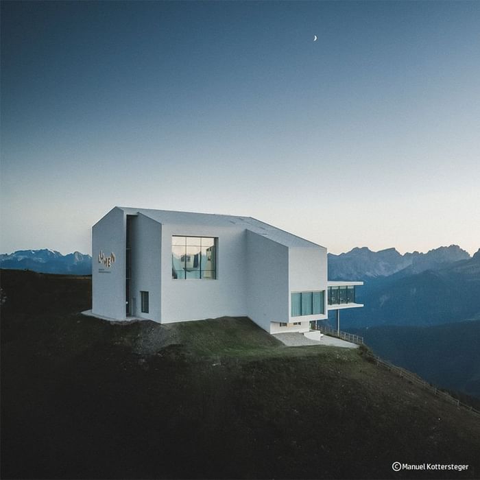 NOBIS: CONGRESS. CULTURE. EVENTS.